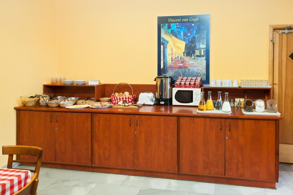 Hotel Rila Budapest Exteriör bild